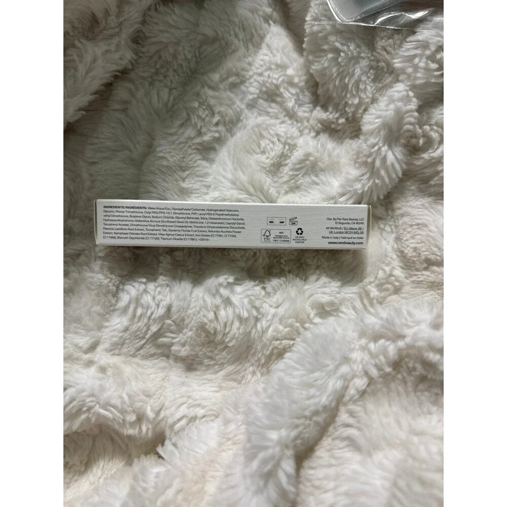Rare Beauty Positive Light Under Eye Brightener - Light Medium